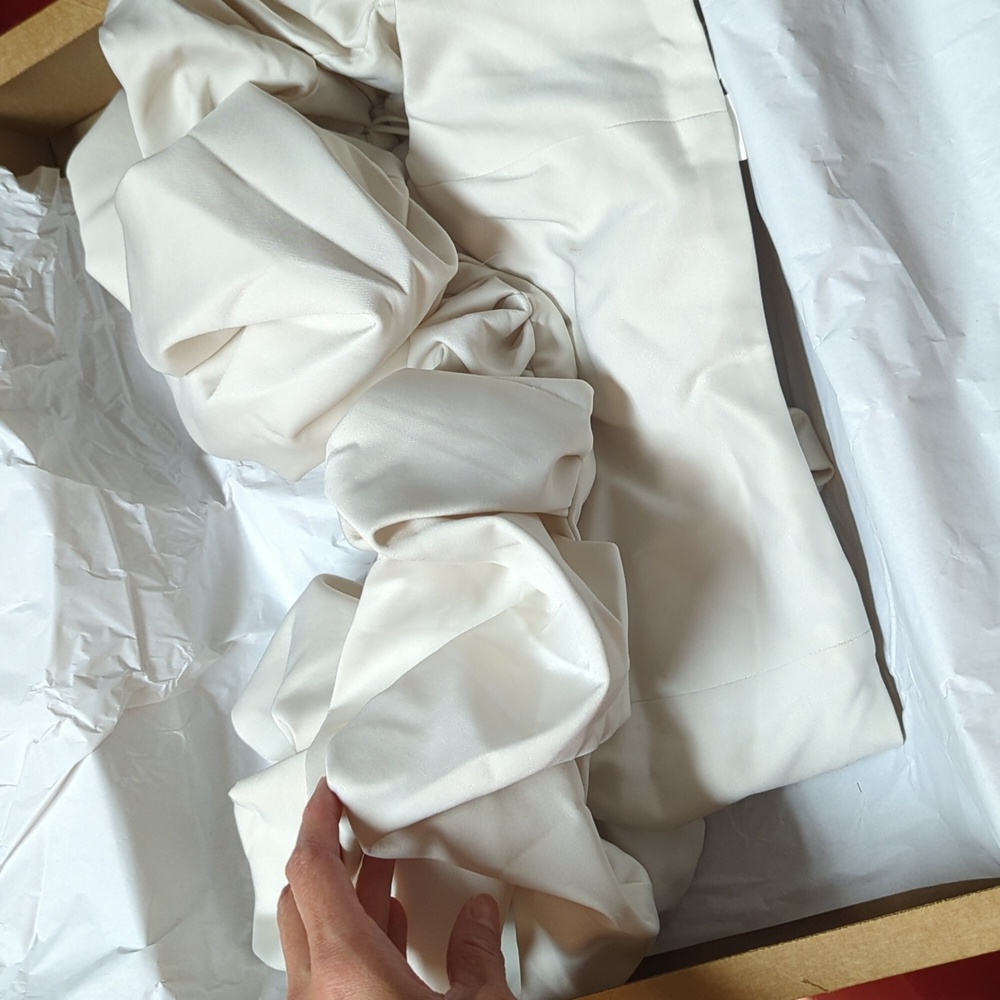 ZARA VOLUMINOUS SATIN EFFECT TOP ECRU WHITE XS NWT - Picture 8 of 9